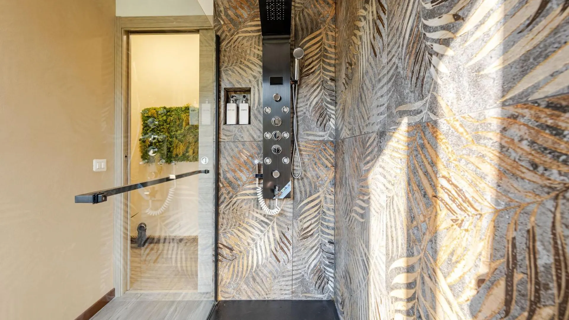 La Bettola Di Cremia Hotel